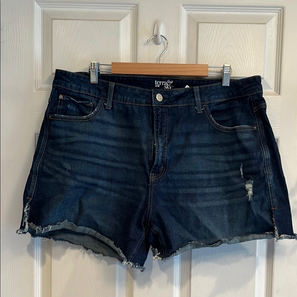 Terra & Sky Blue Jean Shorts High-Waisted Relaxed Fit